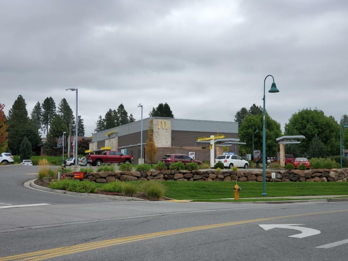 Huetter Lane Exterior photo